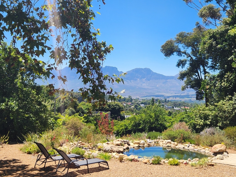 To Let 3 Bedroom Property for Rent in La Concorde Western Cape